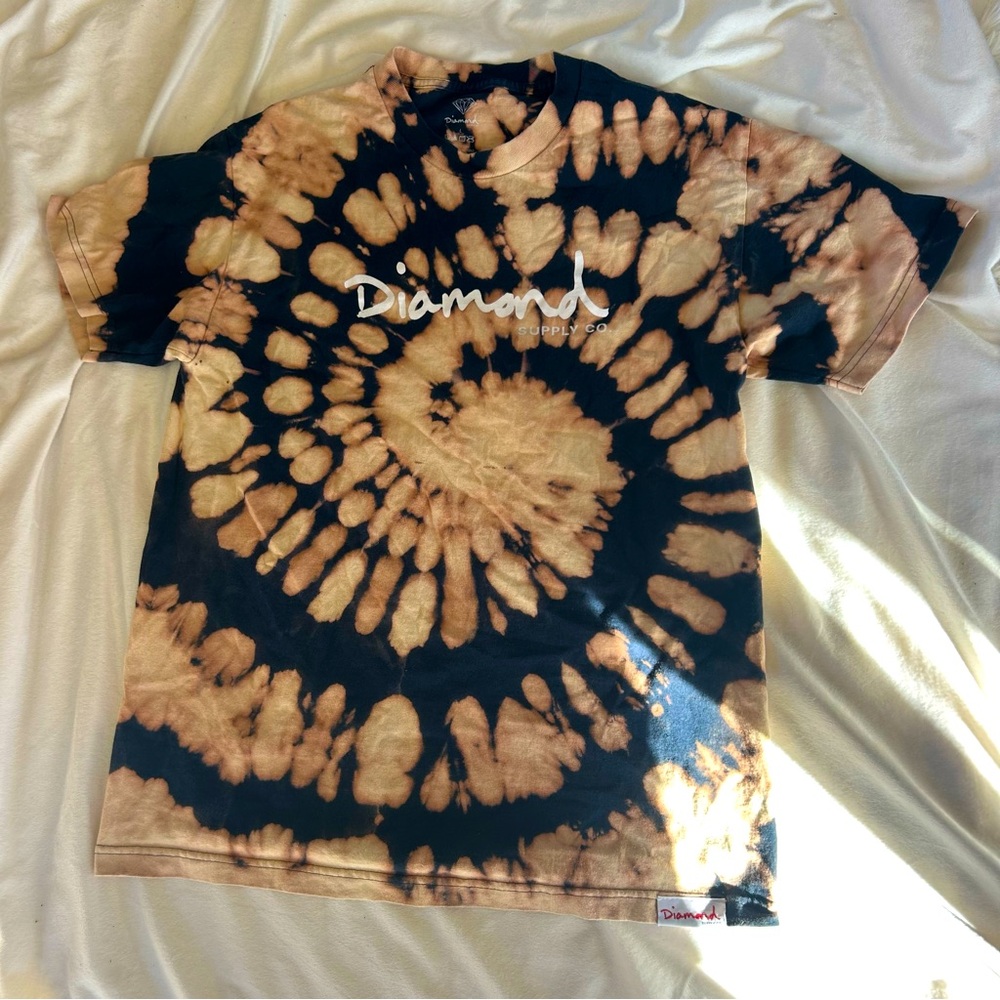 Men’s diamond tshirt 100% cotton black and green tye dye size large